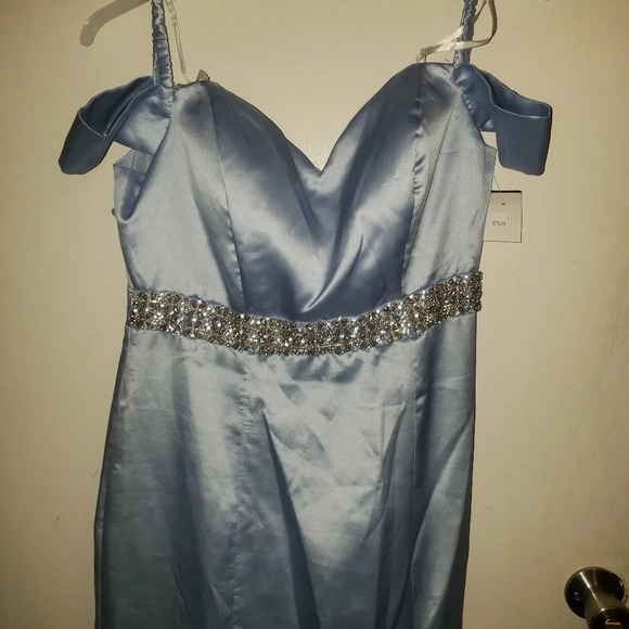 B. Smart Blue Periwinkle Satin Fit & Flare Formal Dress 15 Cinderella - Picture 9 of 13